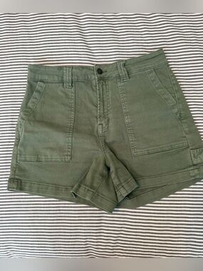 Mica Denim Olive Green High Rise Utility Carpenter Shorts Size M